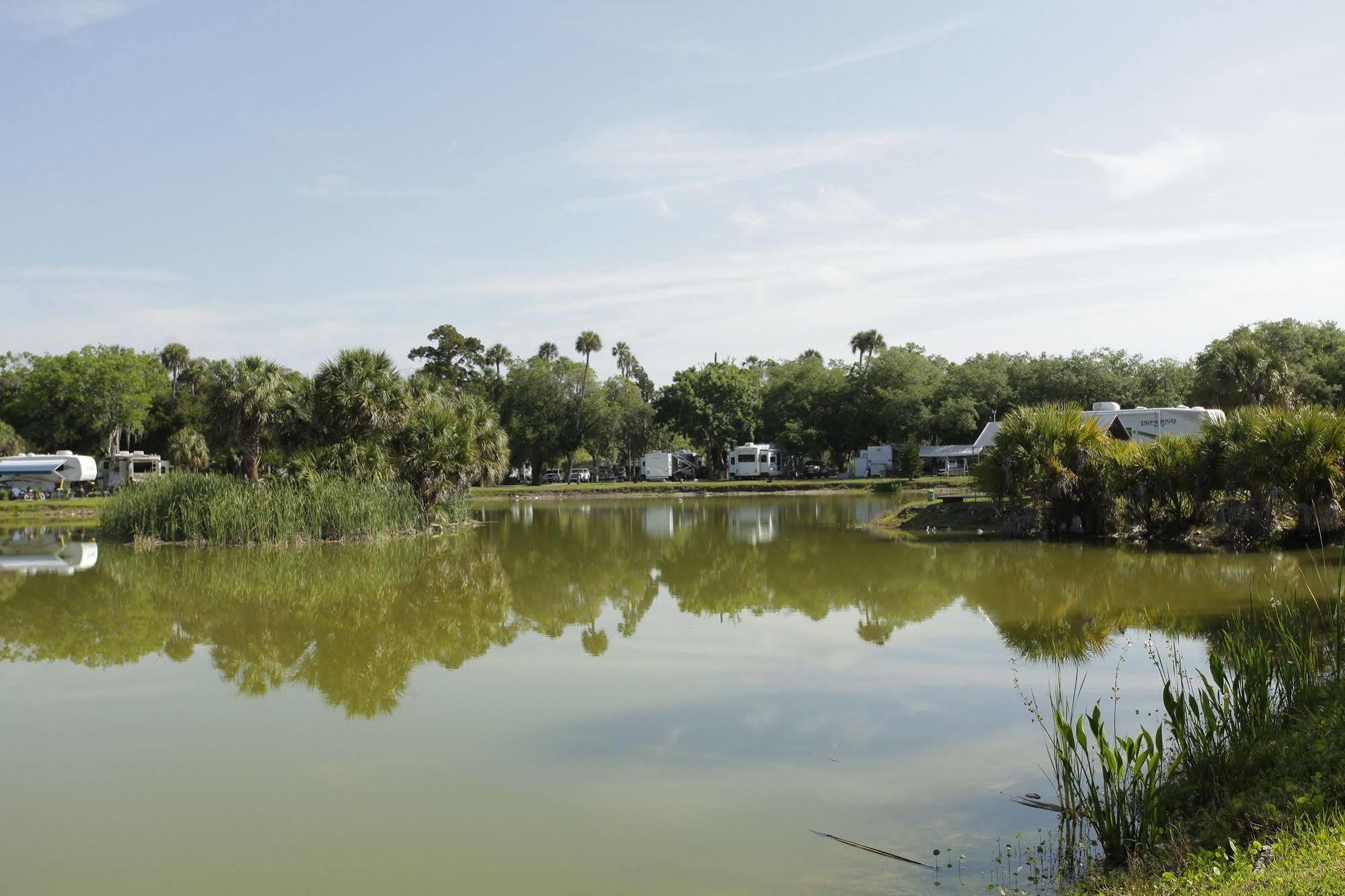 Crystal Isles Rv Resort Crystal River Exterior photo